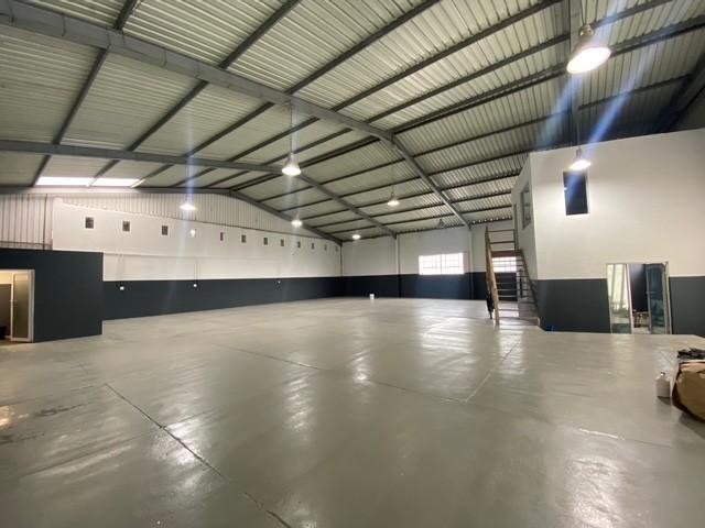 To Let Commercial Property for Rent in North End Eastern Cape